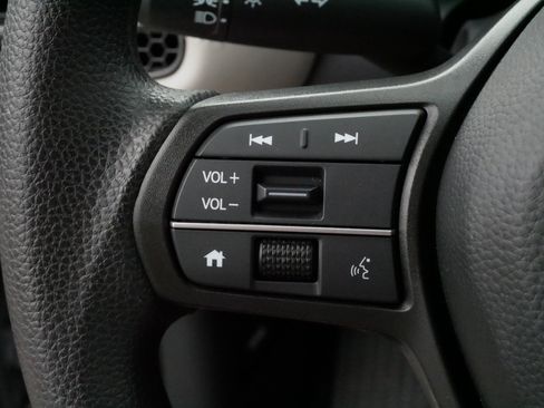Certified 2026 Honda HR-V LX image 27