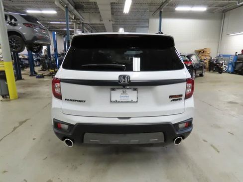 Certified 2023 Honda Passport TrailSport image 5