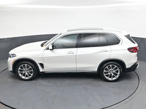 Used 2024 BMW X5 xDrive40i w/ Premium Package AWD/4WD image 54