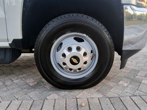 Used 2017 Chevrolet Silverado 3500 W/T image 46