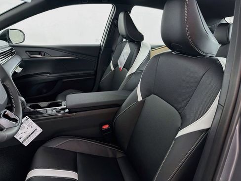 New 2026 Toyota Camry SE FWD image 31
