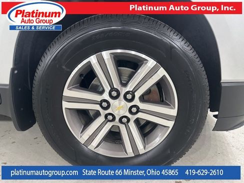 Used 2017 Chevrolet Traverse LT image 43