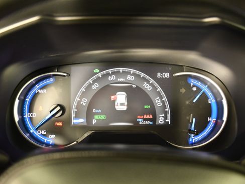 Used 2024 Toyota RAV4 LE AWD/4WD image 18