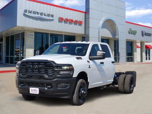 New 2026 RAM 3500 Tradesman image 2