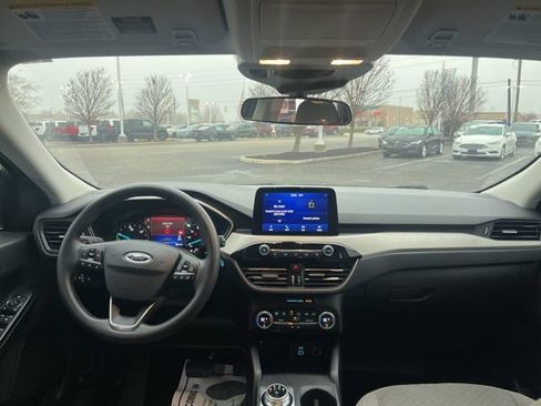 Certified 2021 Ford Escape SE image 16