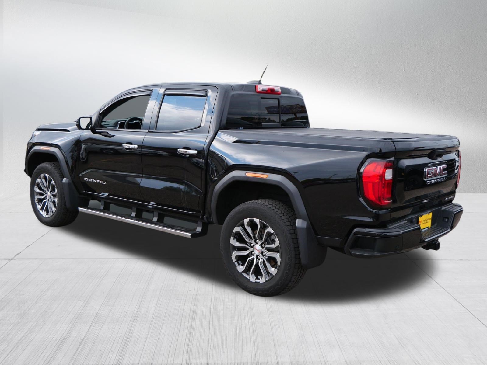 Used 2023 GMC Canyon Denali AWD/4WD image 5