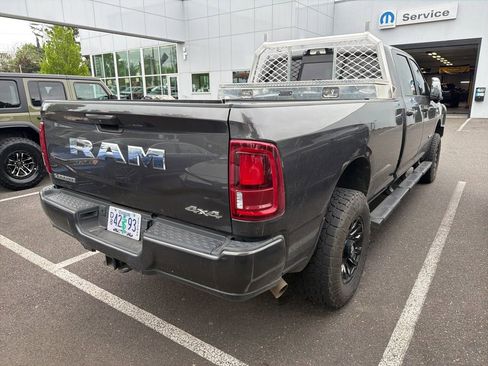 Used 2025 RAM 3500 Laramie w/ Towing Technology Group AWD/4WD image 4