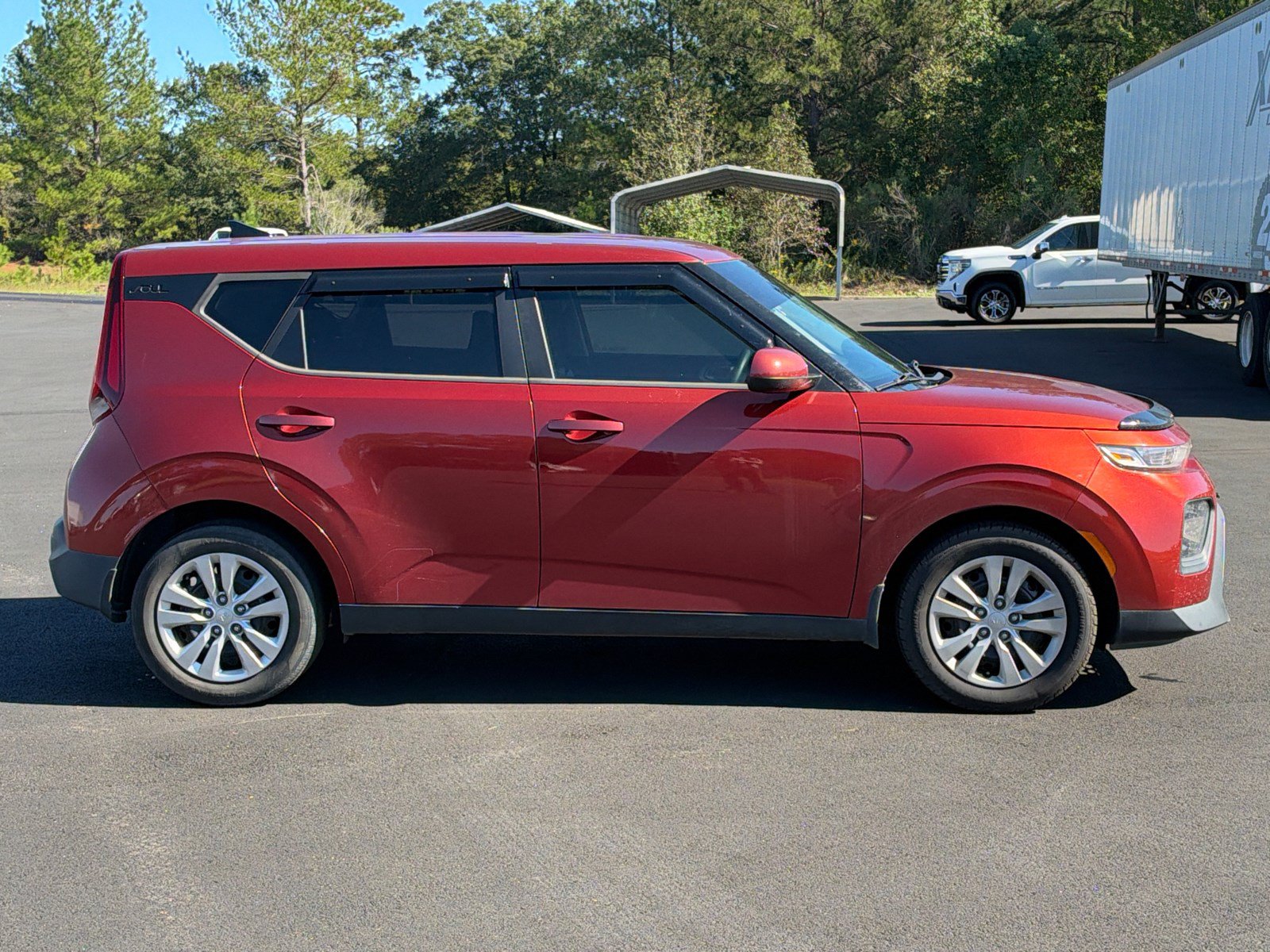 Used 2021 Kia Soul LX FWD image 4