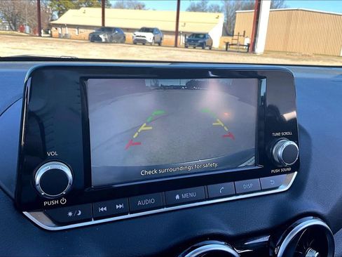 Used 2023 Nissan Sentra S image 14