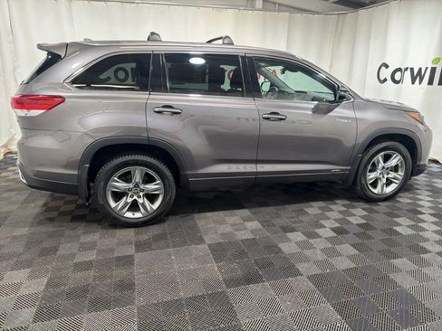 Used 2019 Toyota Highlander Limited AWD/4WD image 10