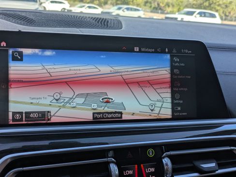 Used 2021 BMW X5 sDrive40i w/ M Sport Package image 29