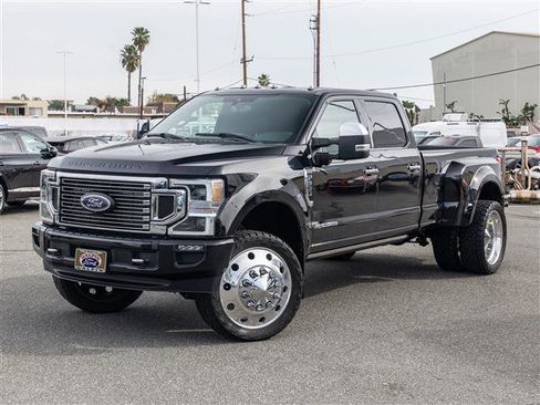 Certified 2022 Ford F350 Platinum image 1