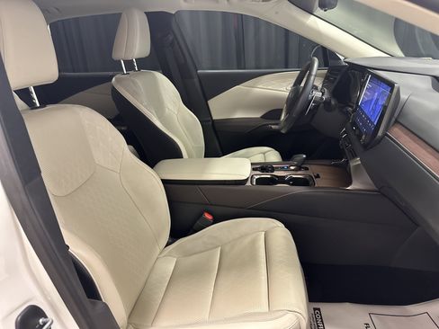 Certified 2024 Lexus RX 350 AWD w/ Convenience Package image 33