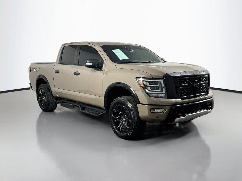 Used 2022 Nissan Titan PRO-4X w/ Pro-4x Convenience Package AWD/4WD image 7