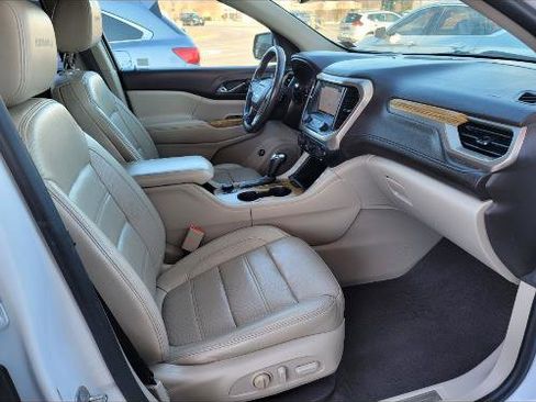 Used 2017 GMC Acadia Denali w/ Technology Package FWD image 22
