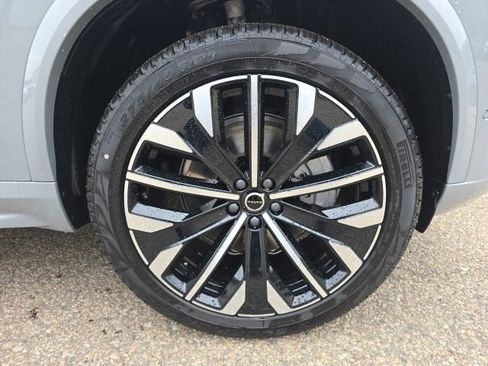 New 2026 Volvo XC90 B6 Ultra w/ Protection Package AWD/4WD image 9