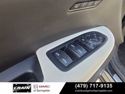 Used 2022 Cadillac XT6 Sport w/ Technology Package AWD/4WD image 12