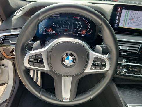 Used 2023 BMW 530i w/ M Sport Package RWD image 18