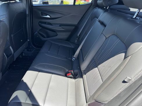 New 2026 Buick Envista Avenir FWD image 11