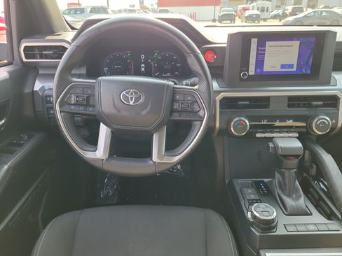 Used 2024 Toyota Tacoma TRD Off-Road AWD/4WD image 10