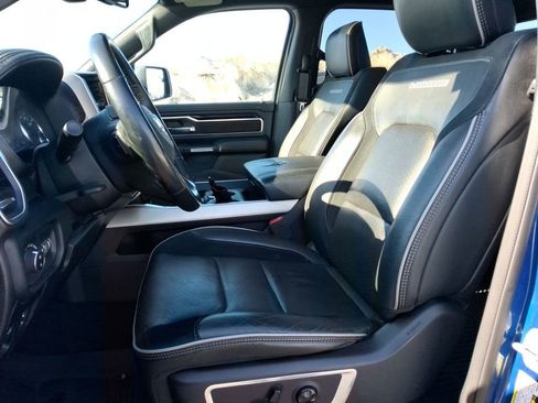 Used 2019 RAM 1500 Laramie w/ Sport Appearance Package image 12