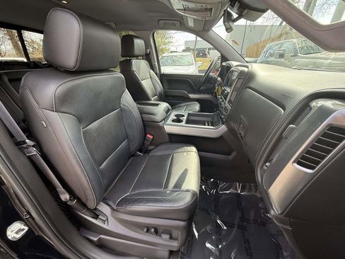 Used 2017 Chevrolet Silverado 1500 LTZ Z71 w/ Redline Edition image 9