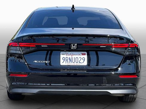 Used 2025 Honda Accord SE image 4