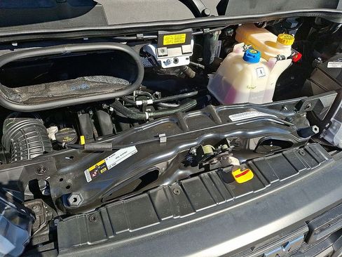 Used 2025 RAM ProMaster 2500 w/ Convenience Group image 28