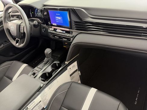 New 2026 Toyota Camry SE FWD image 25