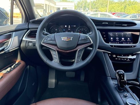 New 2026 Cadillac XT5 Premium Luxury w/ Driver Assist Package FWD image 17