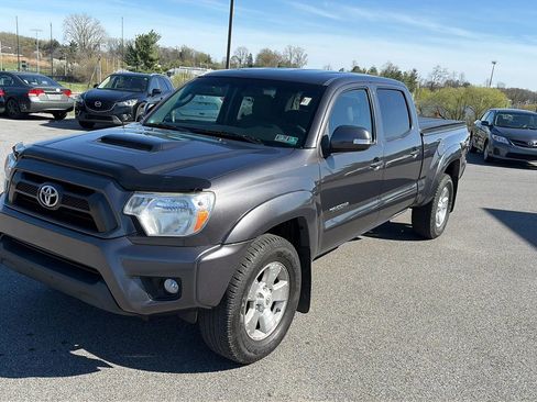 Used 2015 Toyota Tacoma 4x4 Double Cab w/ TRD Sport Package image 17