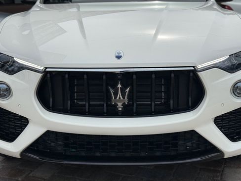 Used 2023 Maserati Levante Modena image 25