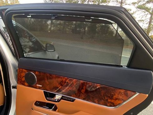 Used 2011 Jaguar XJ L Supercharged RWD image 17