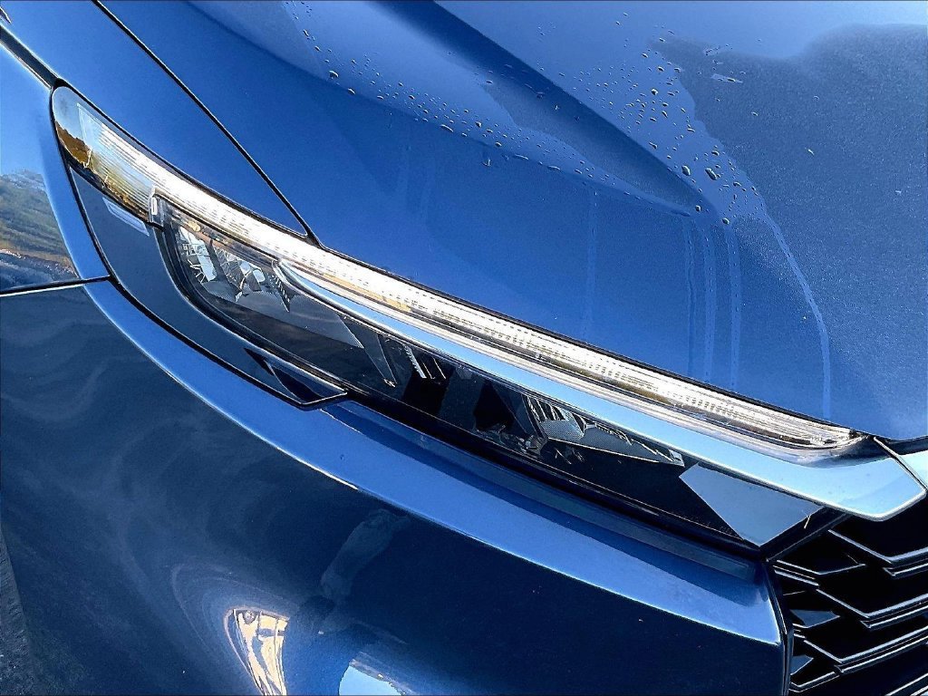 Used 2024 Honda CR-V LX image 31