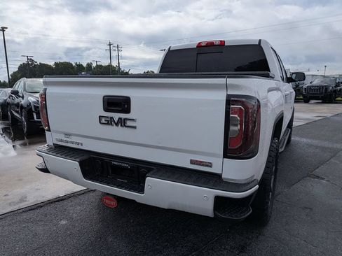 Used 2017 GMC Sierra 1500 SLT AWD/4WD image 5