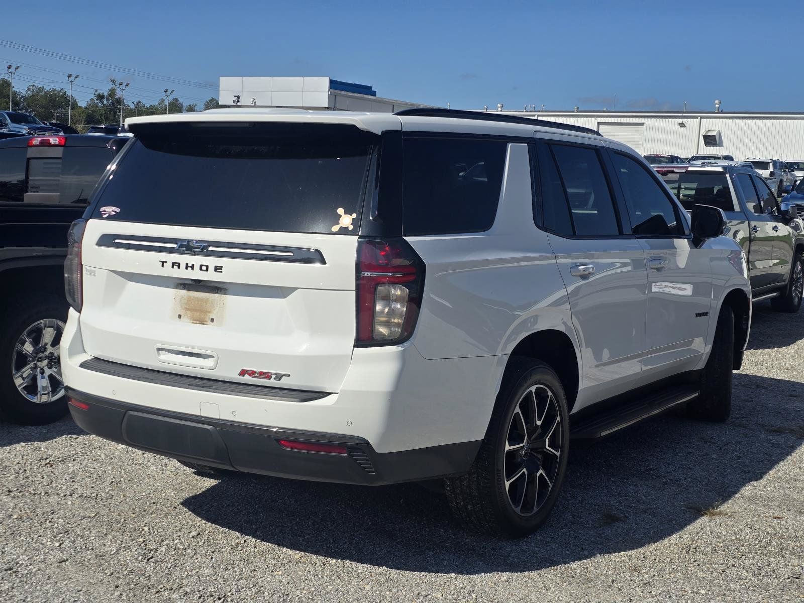 Used 2022 Chevrolet Tahoe RST RWD image 3