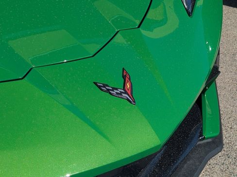 Used 2026 Chevrolet Corvette Stingray Coupe w/ 1LT RWD image 8