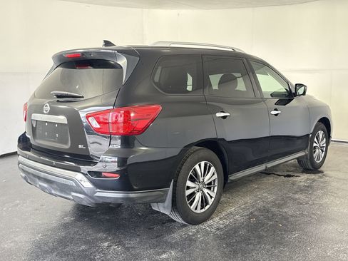Used 2019 Nissan Pathfinder SL image 11