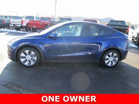 Used 2024 Tesla Model Y Long Range image 7