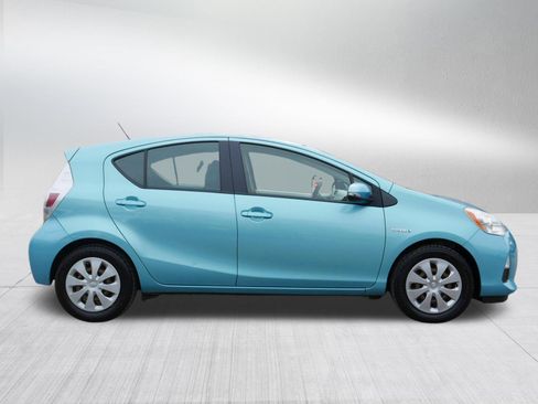 Used 2012 Toyota Prius C Three image 8