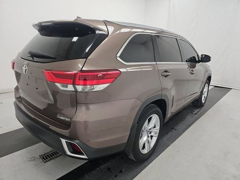 Used 2019 Toyota Highlander Limited FWD image 5