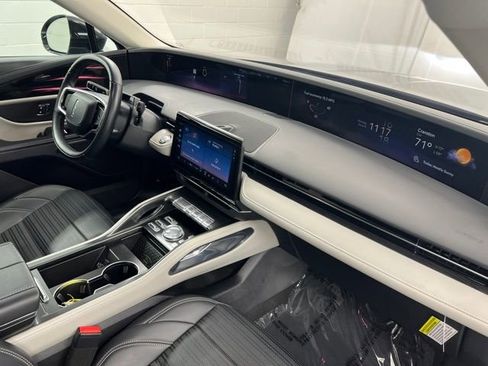 Certified 2024 Lincoln Nautilus Reserve AWD/4WD image 28