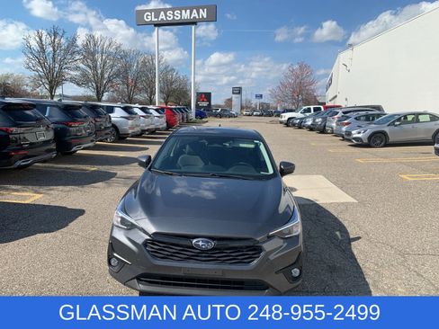 Used 2024 Subaru Impreza 2.0i Sport image 2