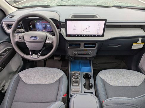 New 2025 Ford Maverick XLT w/ XLT Luxury Package image 18