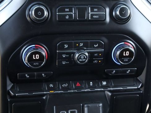 Used 2020 Chevrolet Silverado 1500 LT w/ All-Star Edition RWD image 31