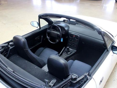 Used 1990 MAZDA MX-5 Miata image 39