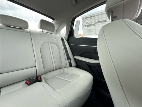 New 2025 Hyundai Sonata SEL image 14