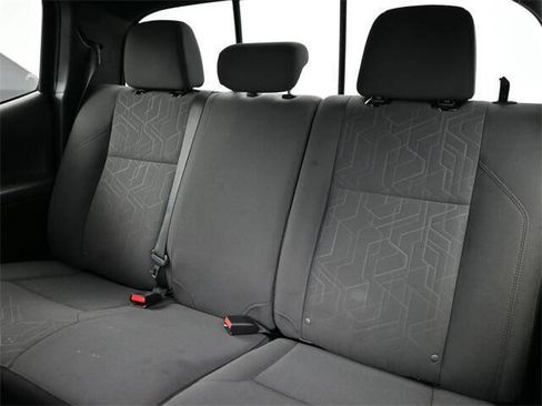 Used 2019 Toyota Tacoma SR5 image 12