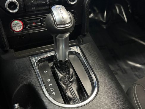 Used 2015 Ford Mustang Coupe image 25