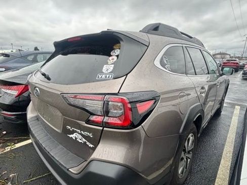Used 2024 Subaru Outback Premium image 6